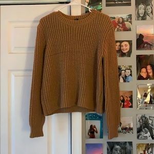 Forever 21 crew neck sweater size small